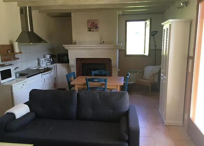 Chaleureux Avec Cheminee Au Pied Du Puy Mary Saint-Paul-de-Salers